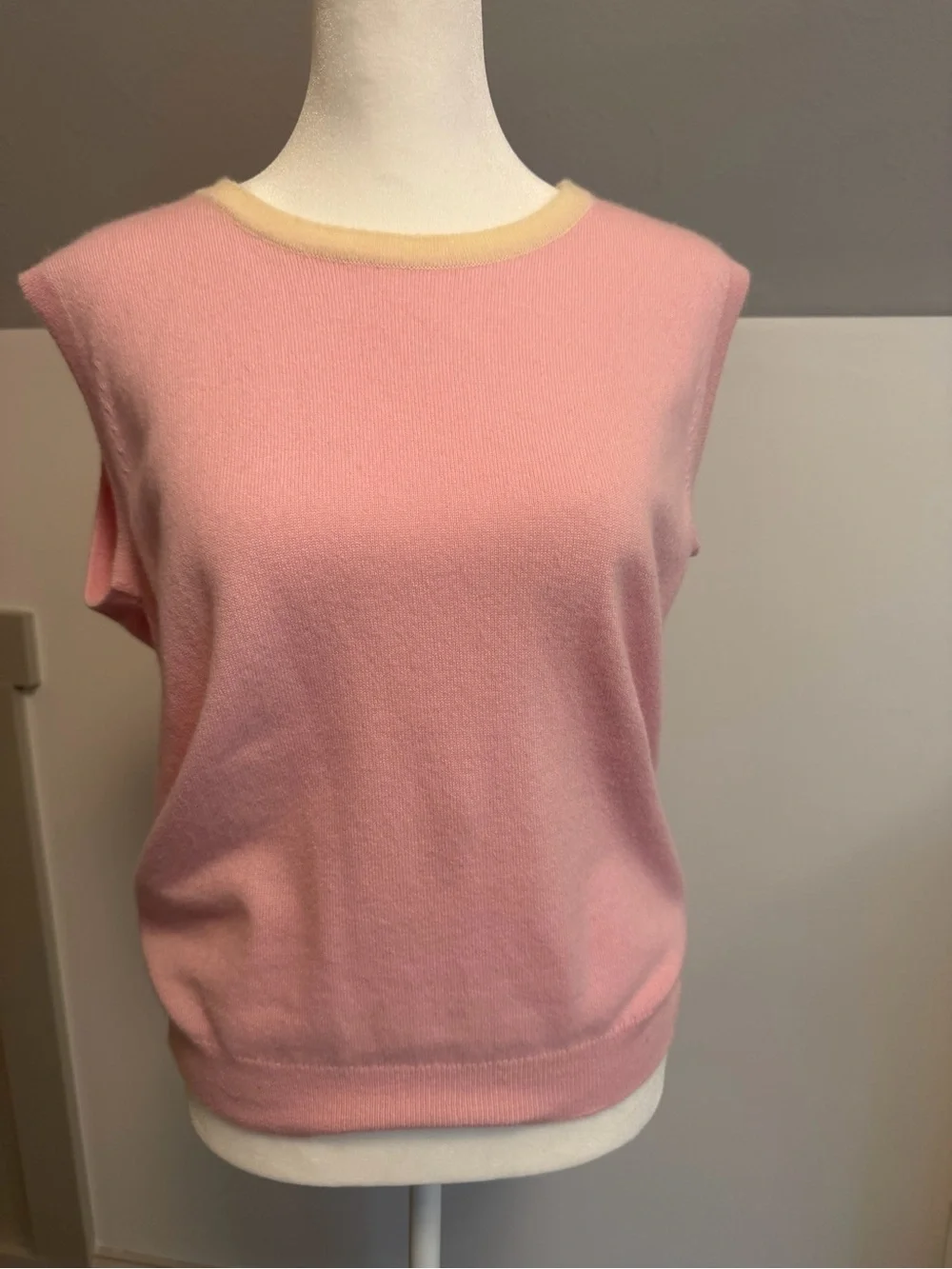 Chanel Vintage Cashmere Knit Sleeveless Sweater Vest Pink Cream CC Button